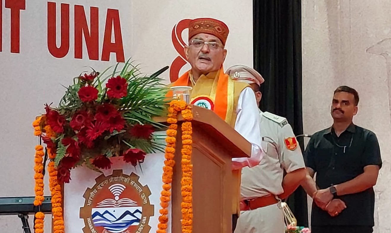 हिमाचल की चुनौतियों के तकनीकी समाधान खोजें युवा: राज्यपाल कविंद्र गुप्ता
