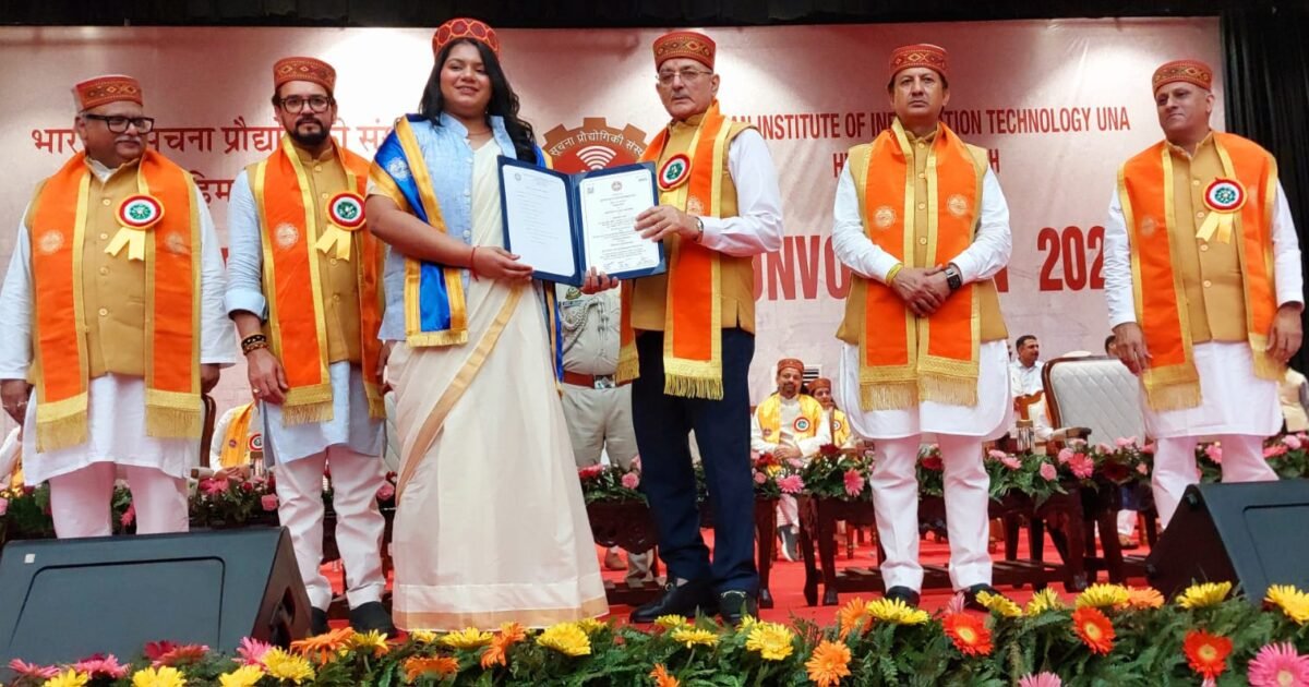 आईआईआईटी ऊना दीक्षांत समारोह में राज्यपाल का युवाओं से तकनीकी समाधान विकसित करने का आह्वान